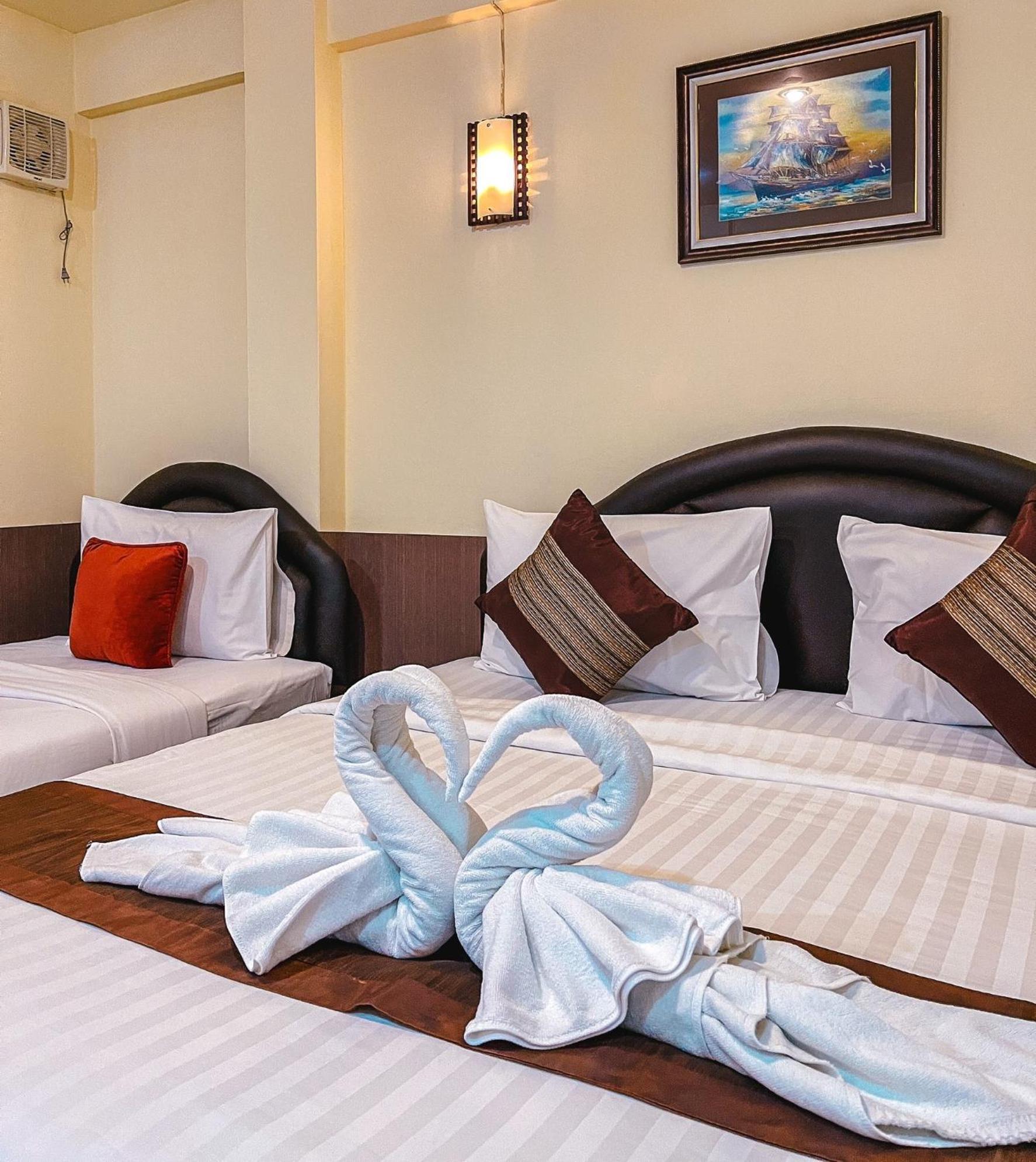 Baik Suite Bangkok Exterior photo