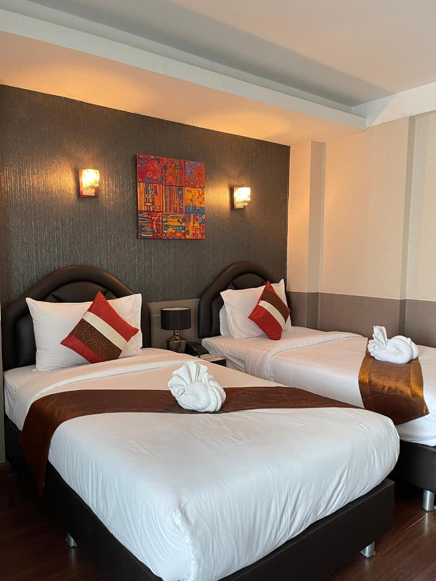 Baik Suite Bangkok Exterior photo